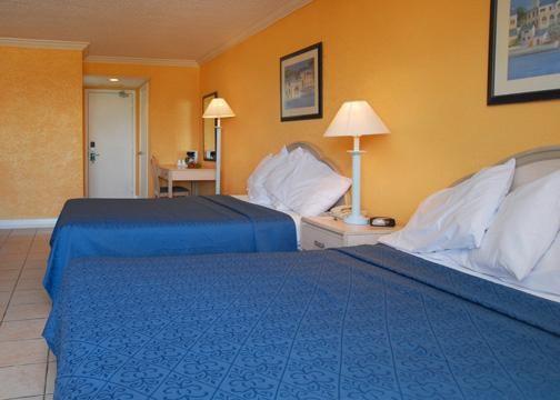 Holiday Inn Express & Suites Nassau Rum bild